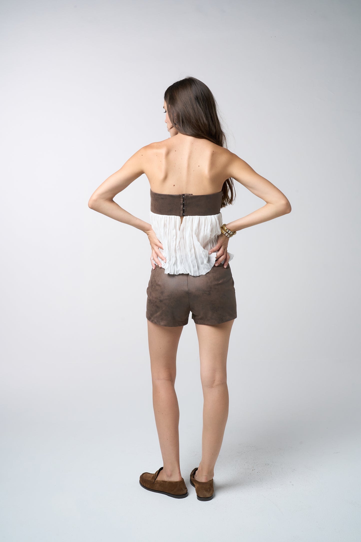 Short Distressed