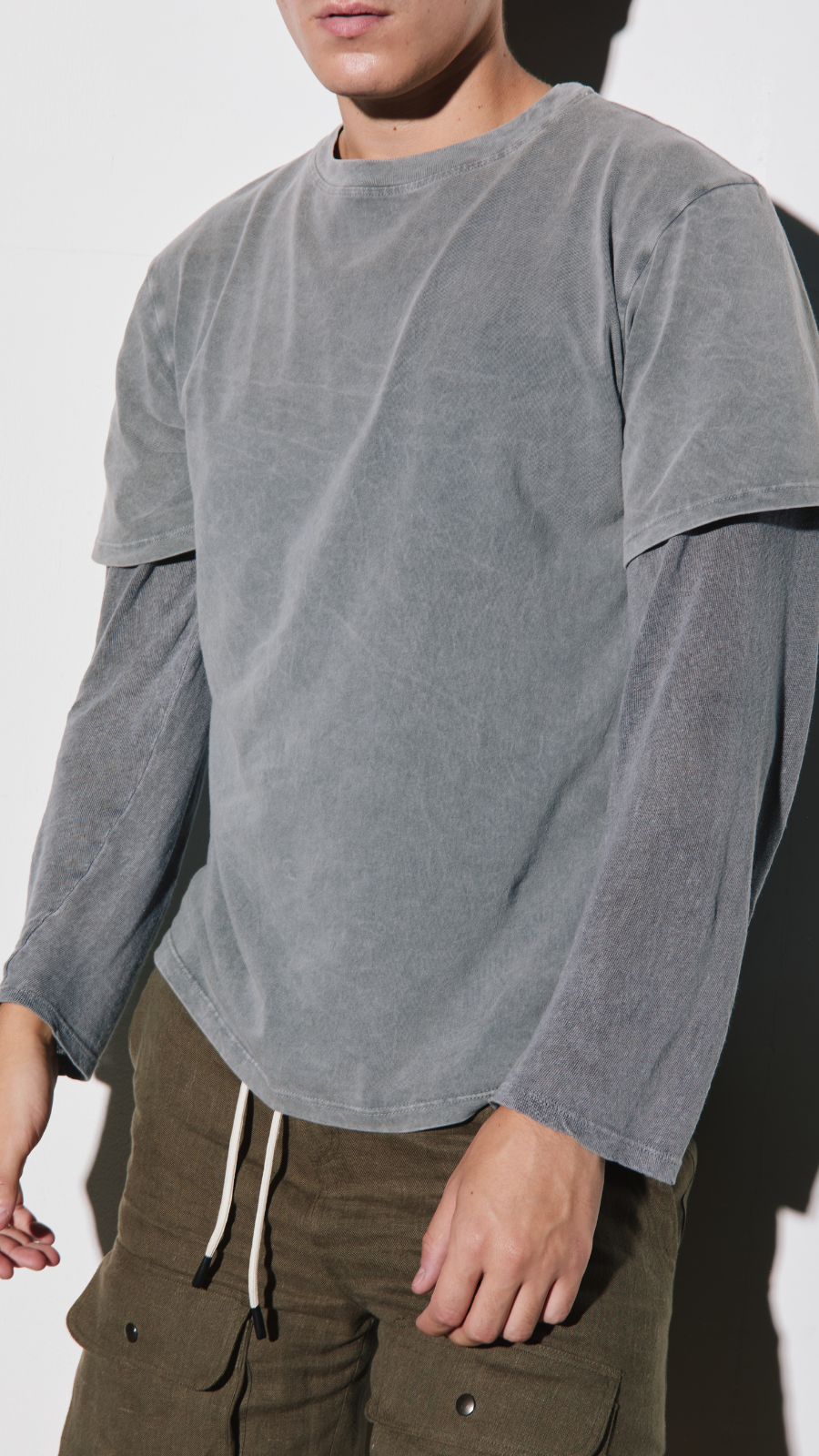 Camisa doble en gris dye